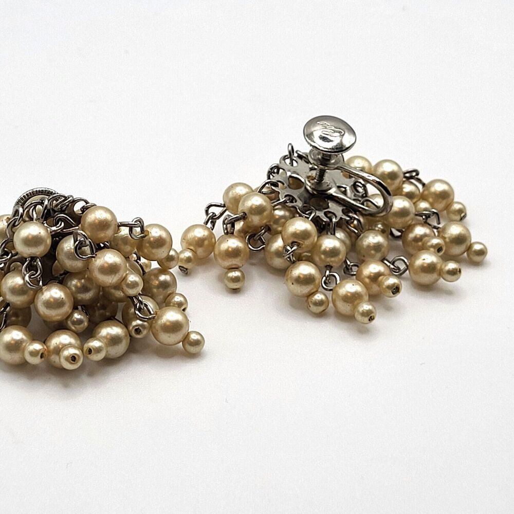 Coro Gold Ivory Pearl Cascade Cluster Screw Back Earrings Vintage 1in